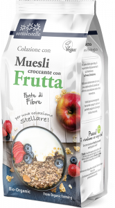 Crunchy Granola with Fruit