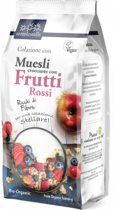 Crunchy Granola with Red Fruits